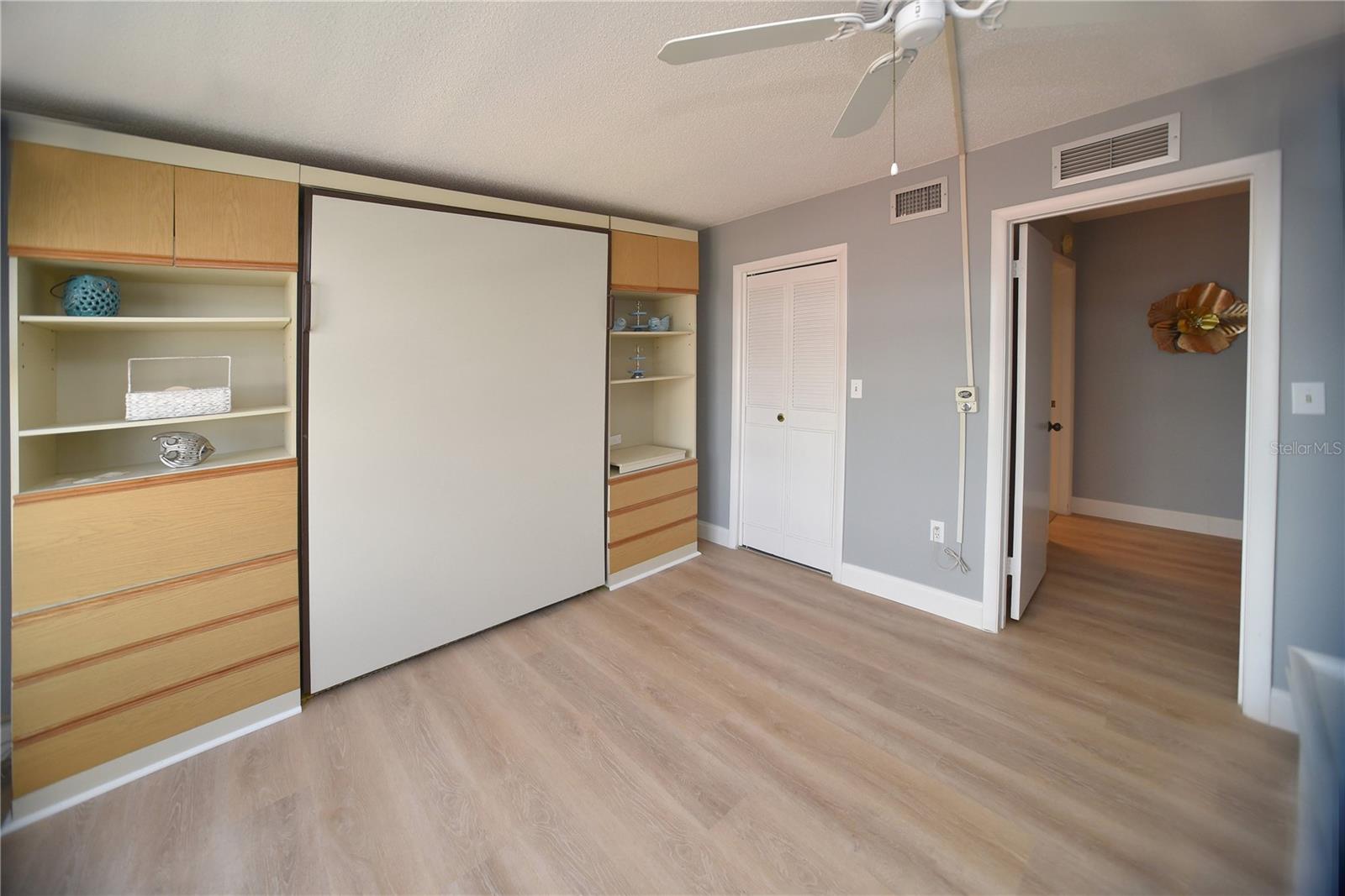 Image 28 of 40 For 4900 Brittany Drive S 1003