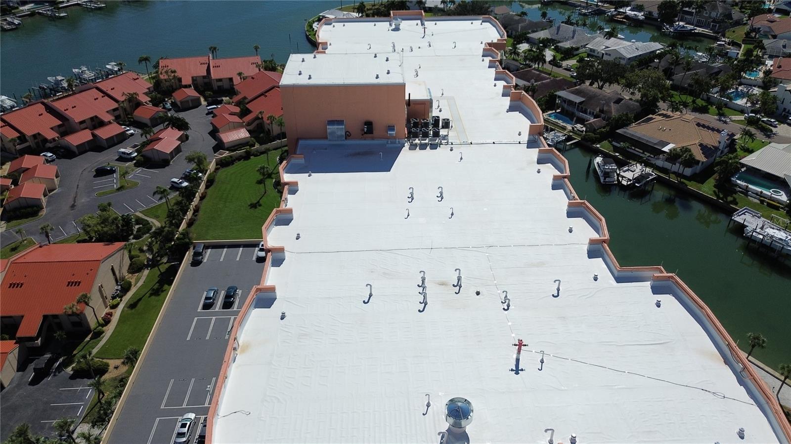 Image 33 of 40 For 4900 Brittany Drive S 1003