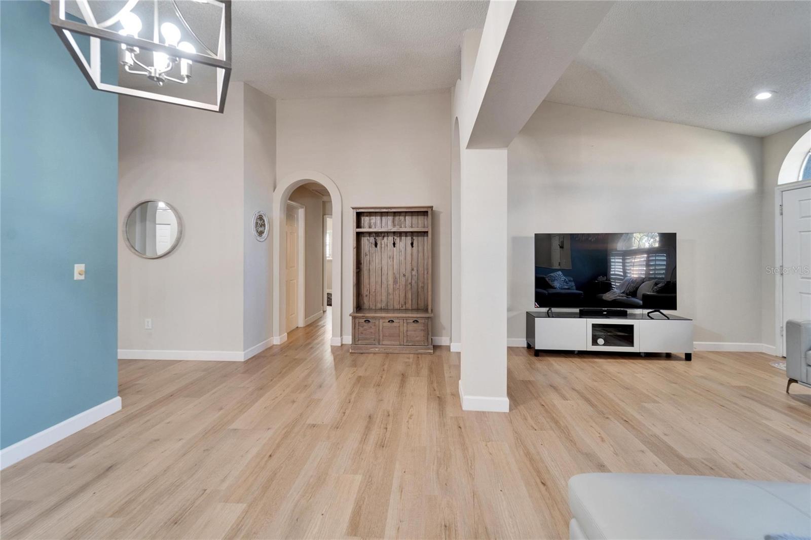 Image 16 of 38 For 11225 Scotchwood Drive