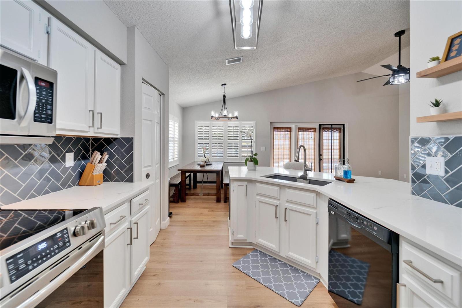 Image 21 of 38 For 11225 Scotchwood Drive