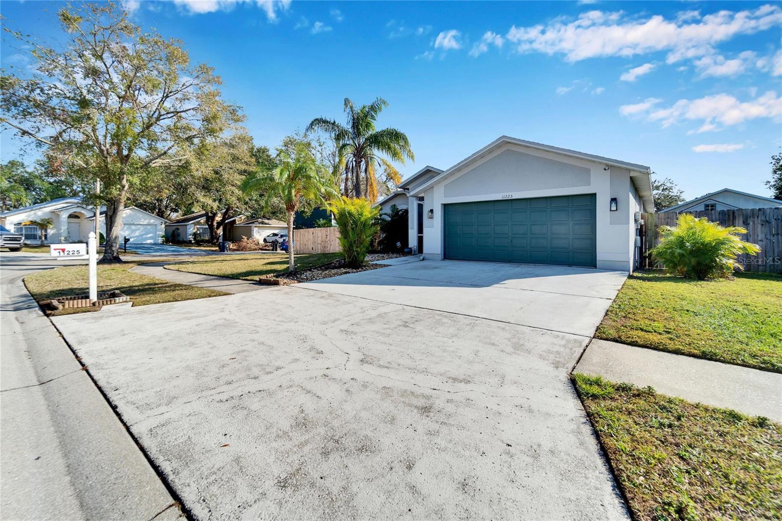 Image 4 of 38 For 11225 Scotchwood Drive