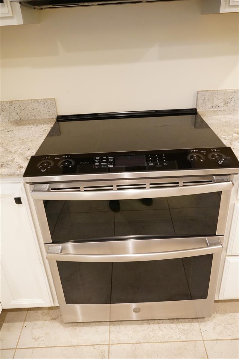 Image 18 of 64 For 317 Green Manor Way 38 B