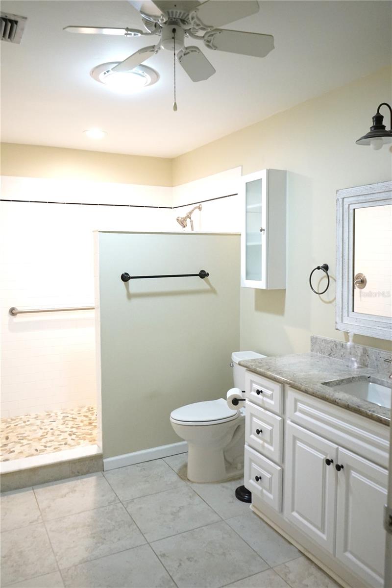 Image 22 of 64 For 317 Green Manor Way 38 B
