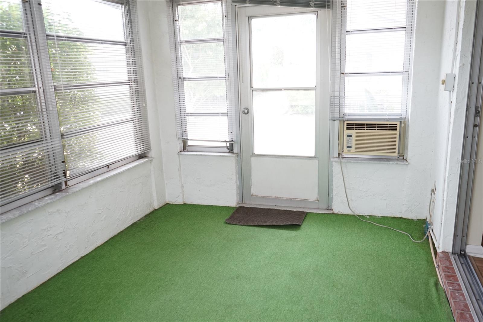Image 37 of 64 For 317 Green Manor Way 38 B