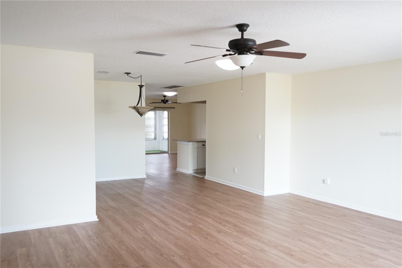 Image 6 of 64 For 317 Green Manor Way 38 B