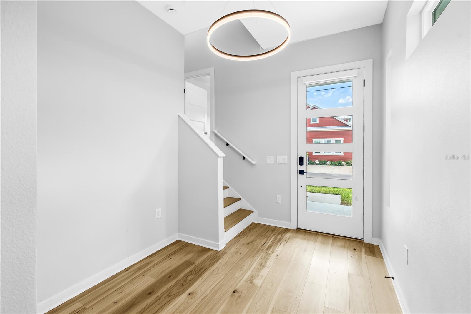 Image 20 of 77 For 210 Amelia Avenue C