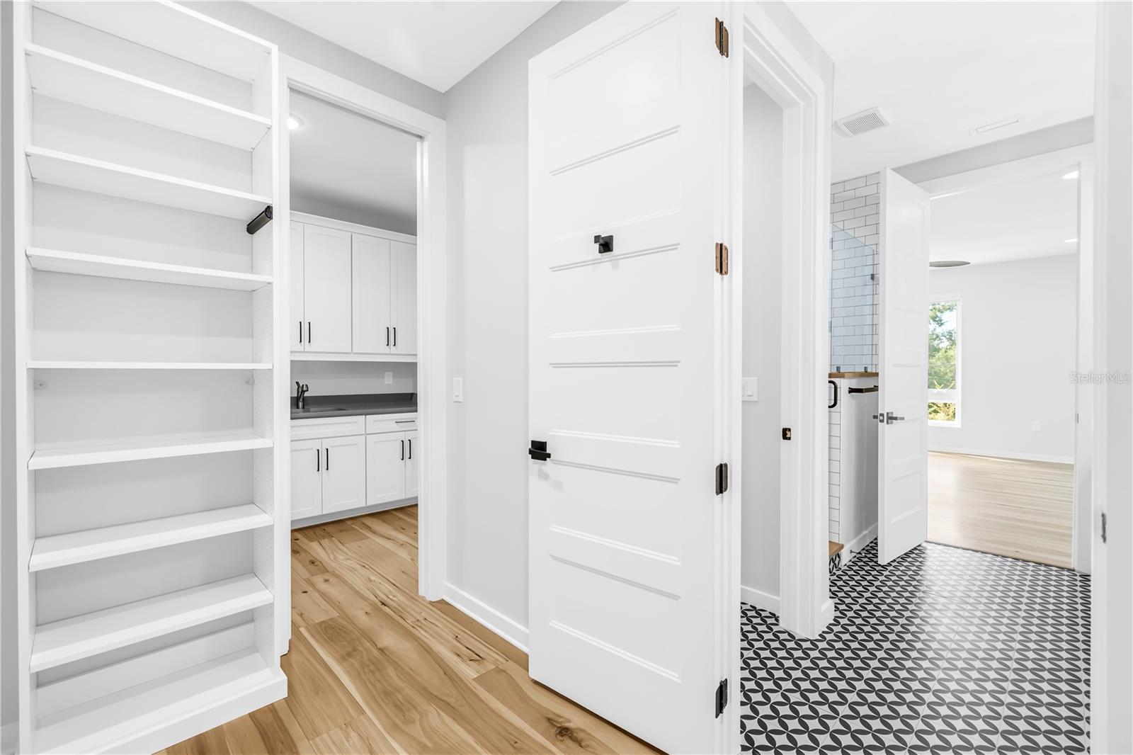 Image 33 of 77 For 210 Amelia Avenue C