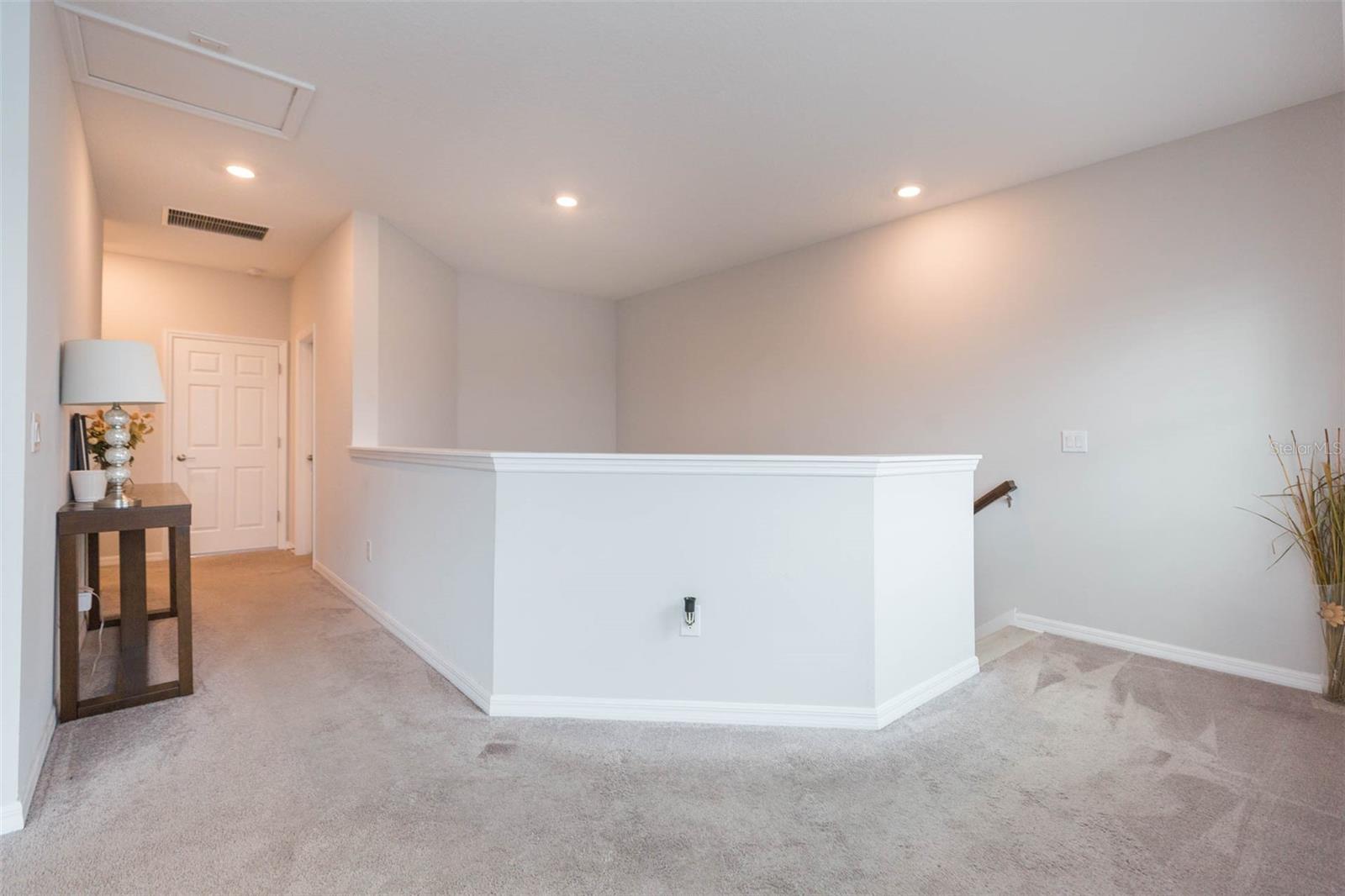 Image 43 of 75 For 3699 Front Park Drive
