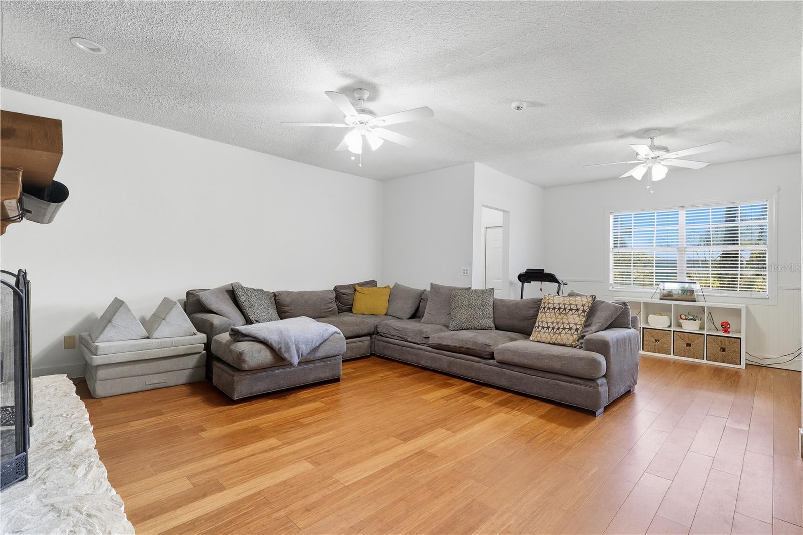 Image 6 of 25 For 403 Euclid Avenue
