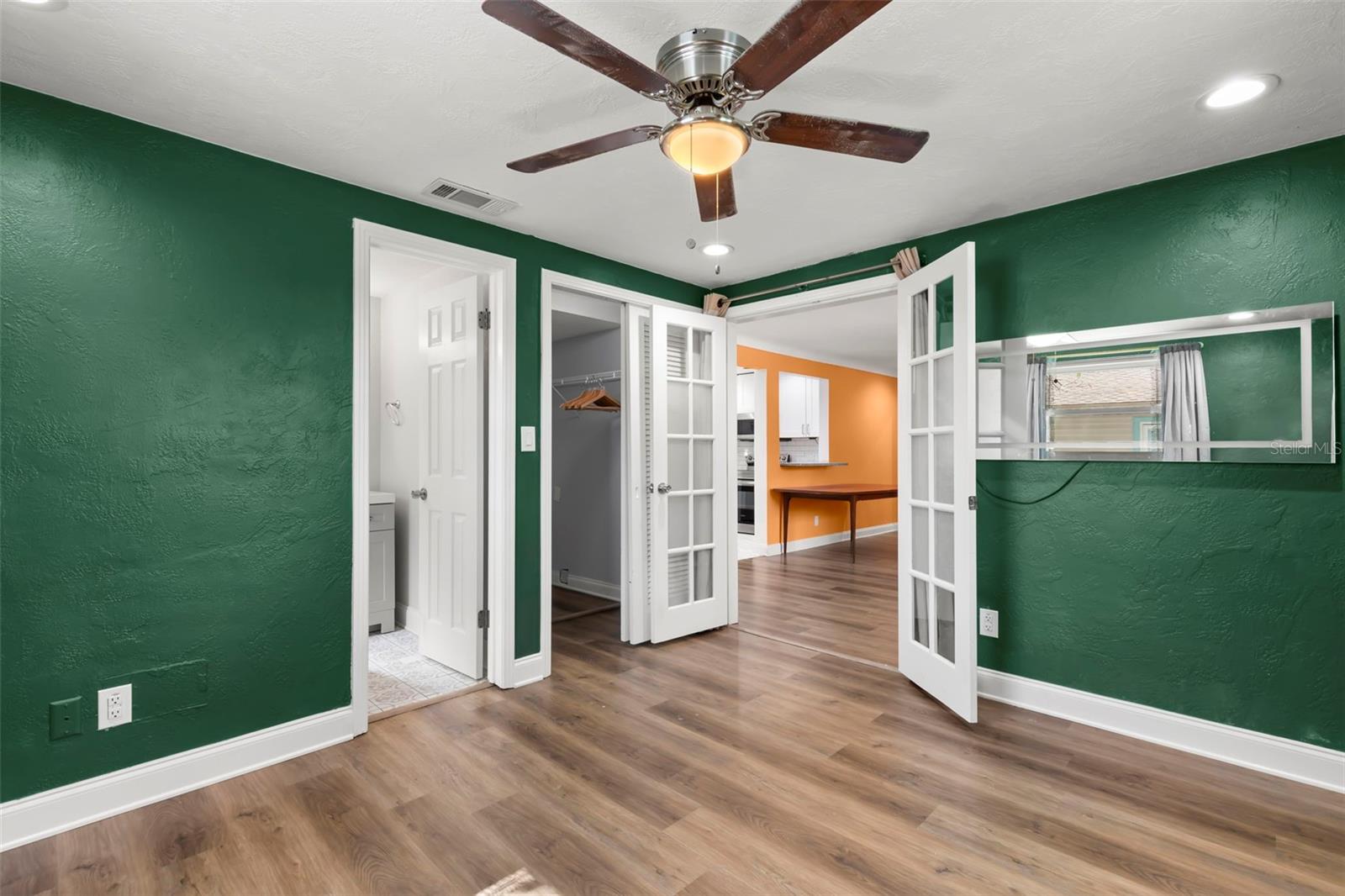 Image 17 of 24 For 1654 50th Avenue N