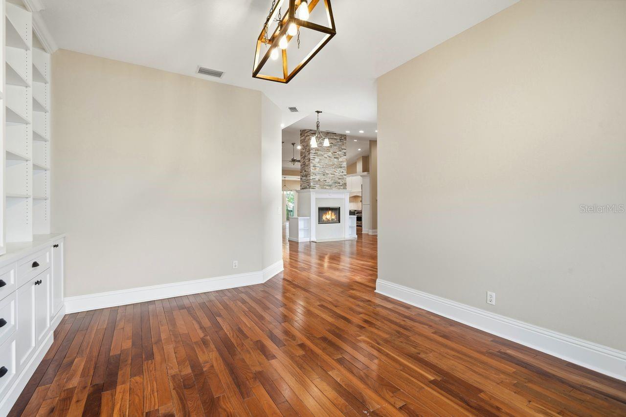 Image 26 of 57 For 700 Westfield Court