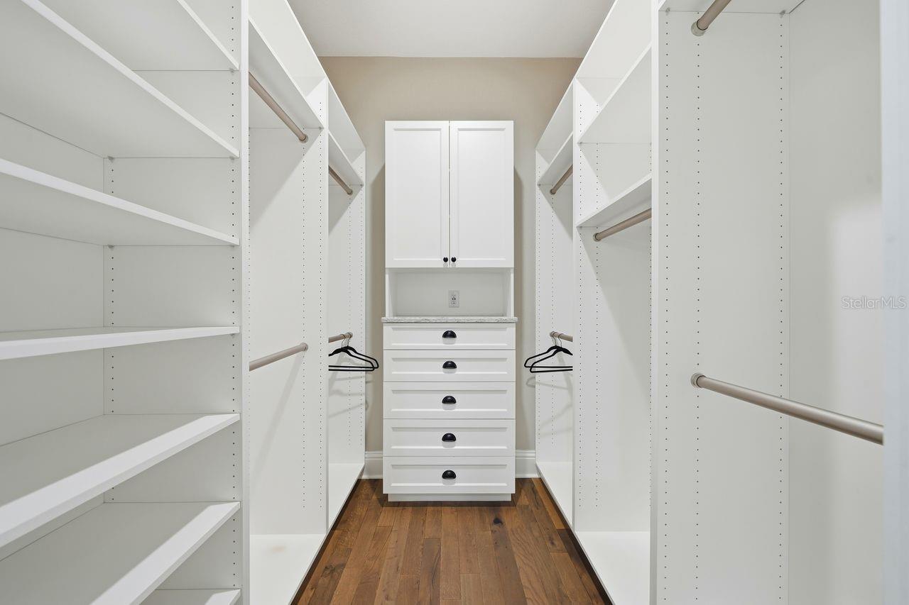 Image 36 of 57 For 700 Westfield Court