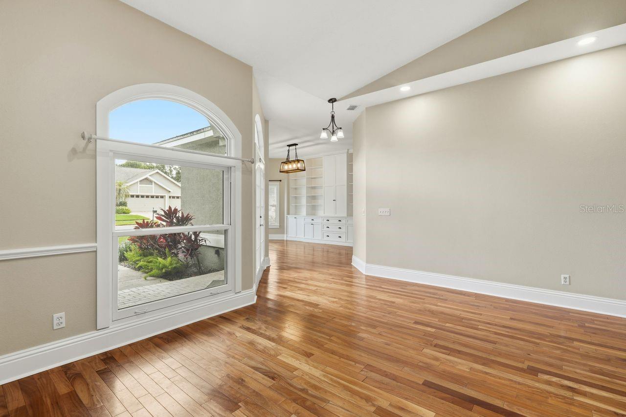 Image 7 of 57 For 700 Westfield Court