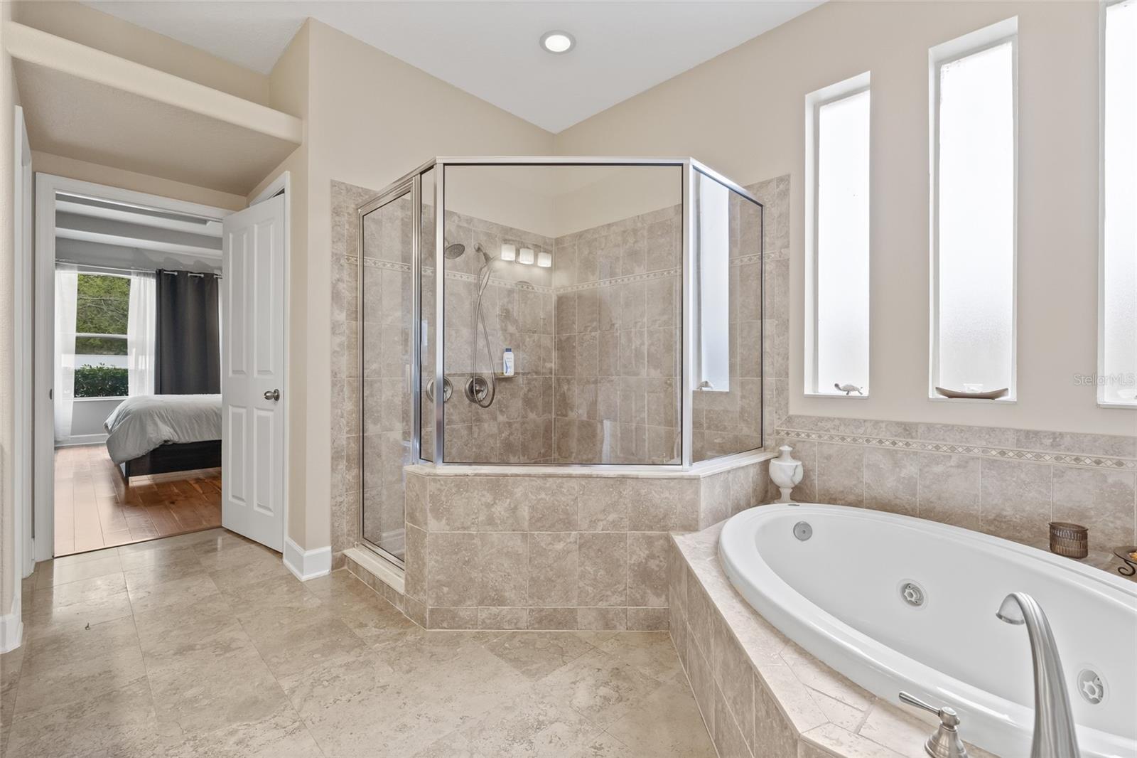 Image 19 of 45 For 3709 Horatio Street