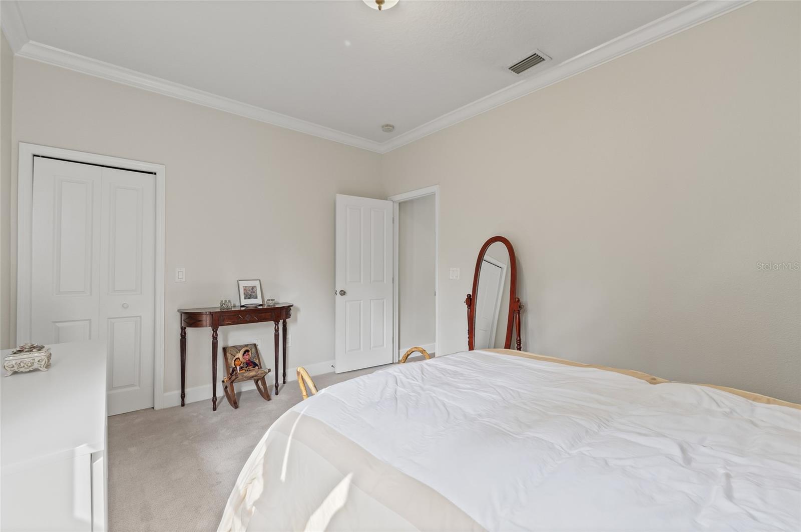 Image 21 of 45 For 3709 Horatio Street
