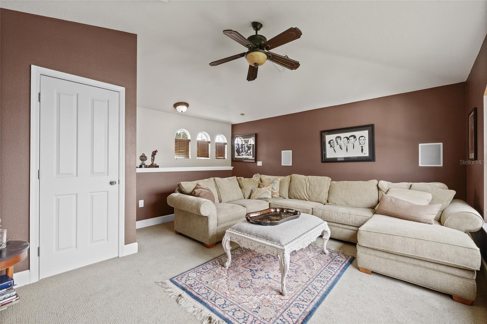 Image 26 of 45 For 3709 Horatio Street