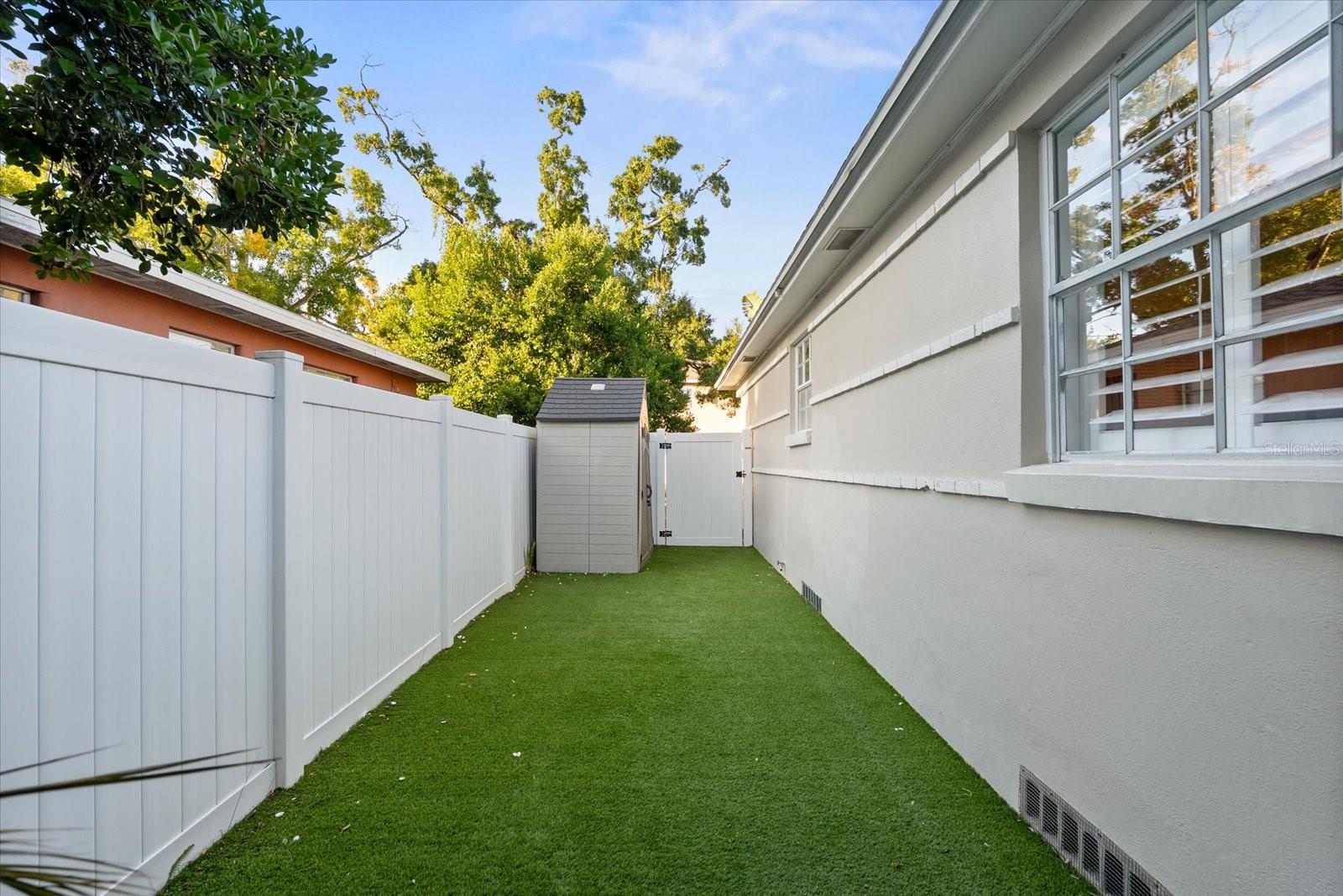 Image 32 of 35 For 2902 North B Street