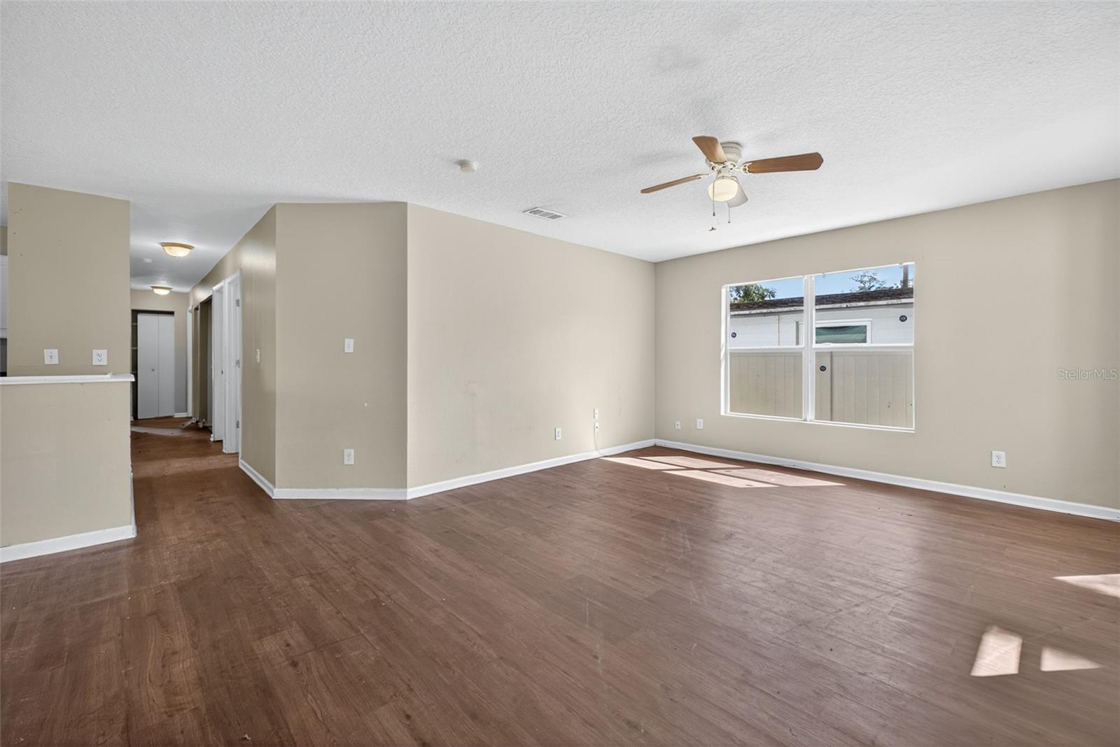 Image 11 of 33 For 2602 Emma Street