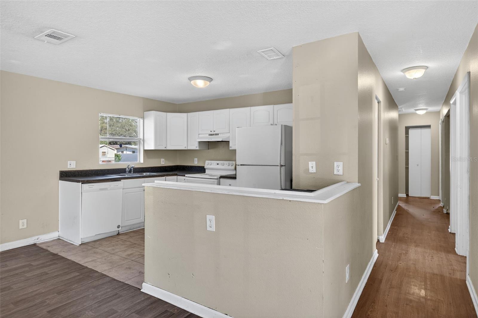 Image 13 of 33 For 2602 Emma Street