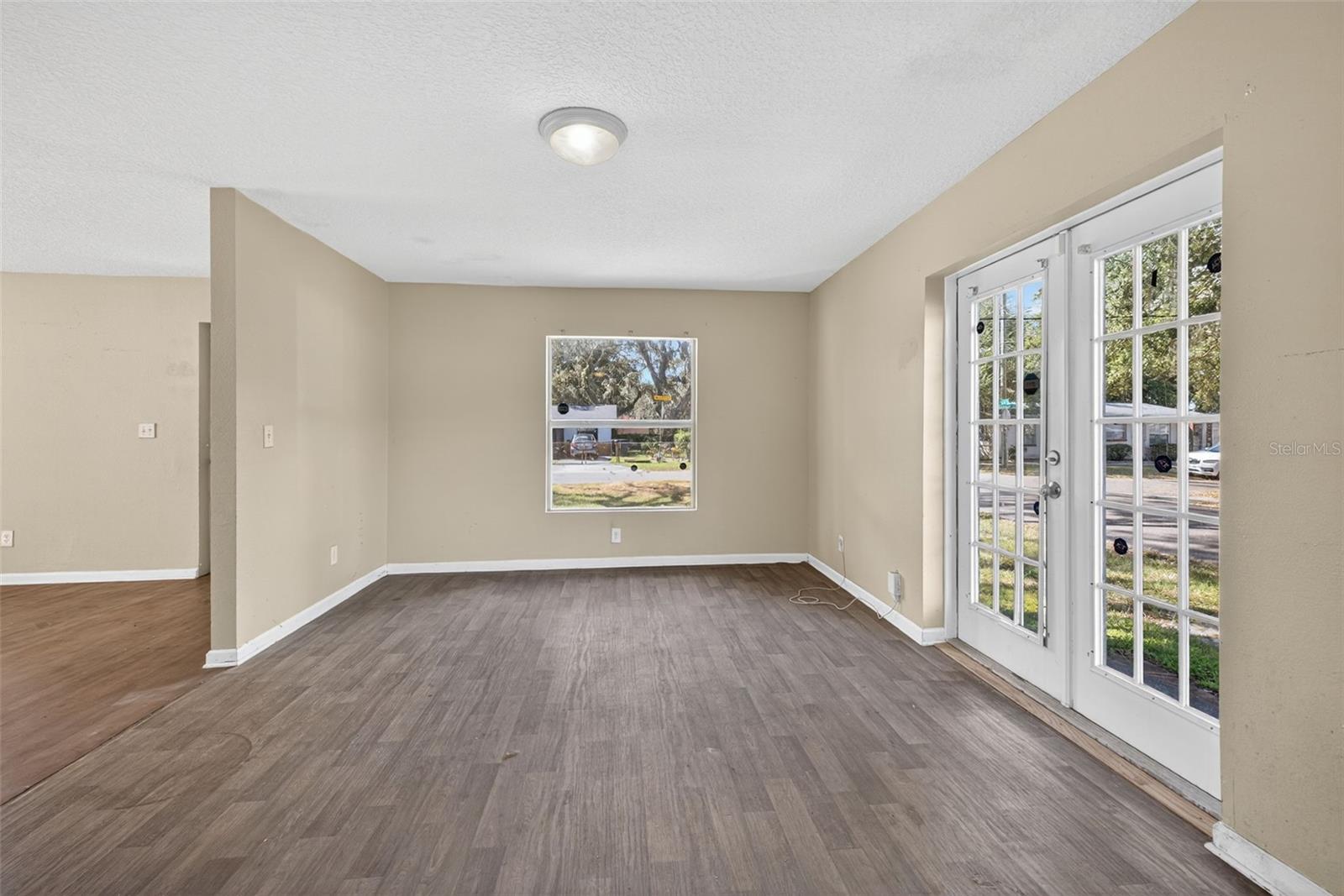Image 17 of 33 For 2602 Emma Street