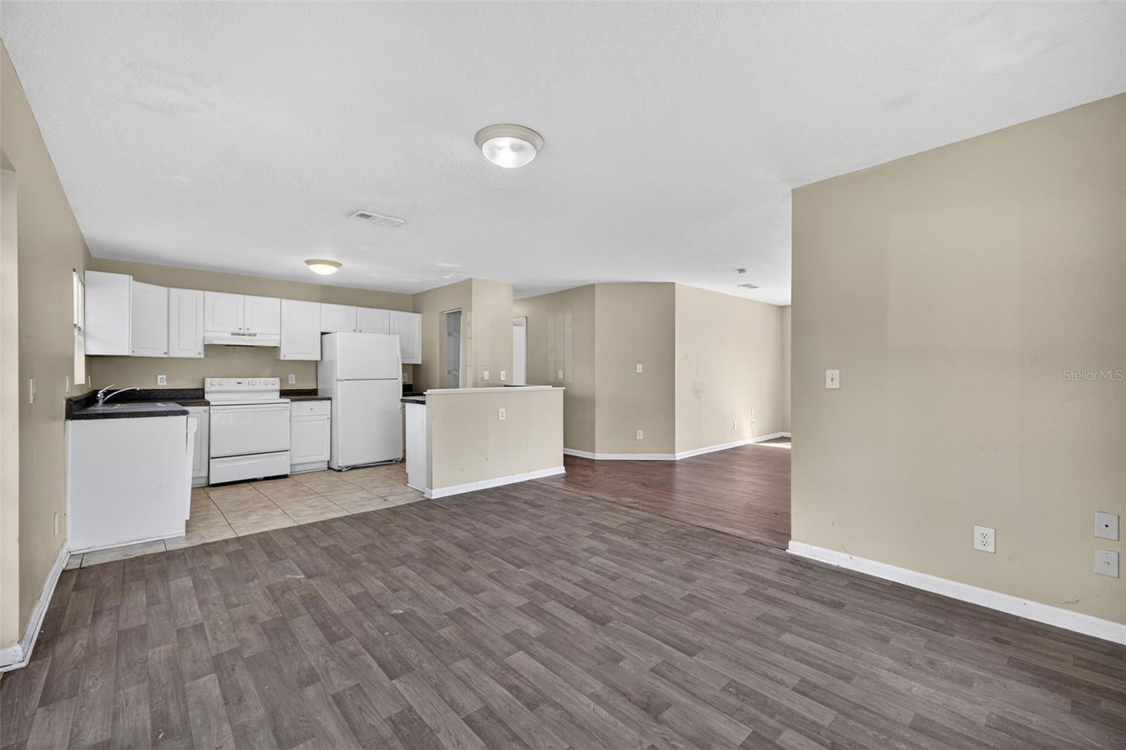 Image 18 of 33 For 2602 Emma Street
