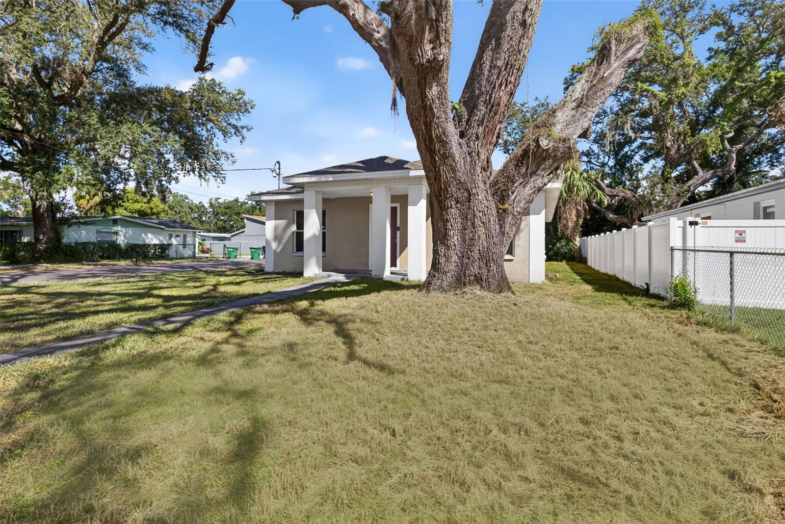 Image 2 of 33 For 2602 Emma Street