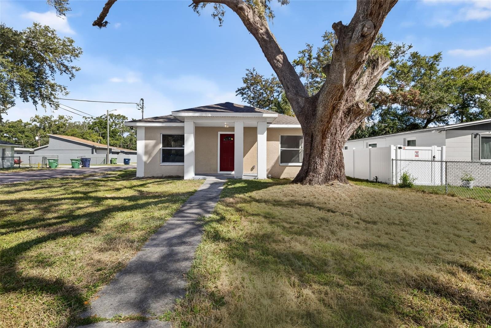 Image 3 of 33 For 2602 Emma Street