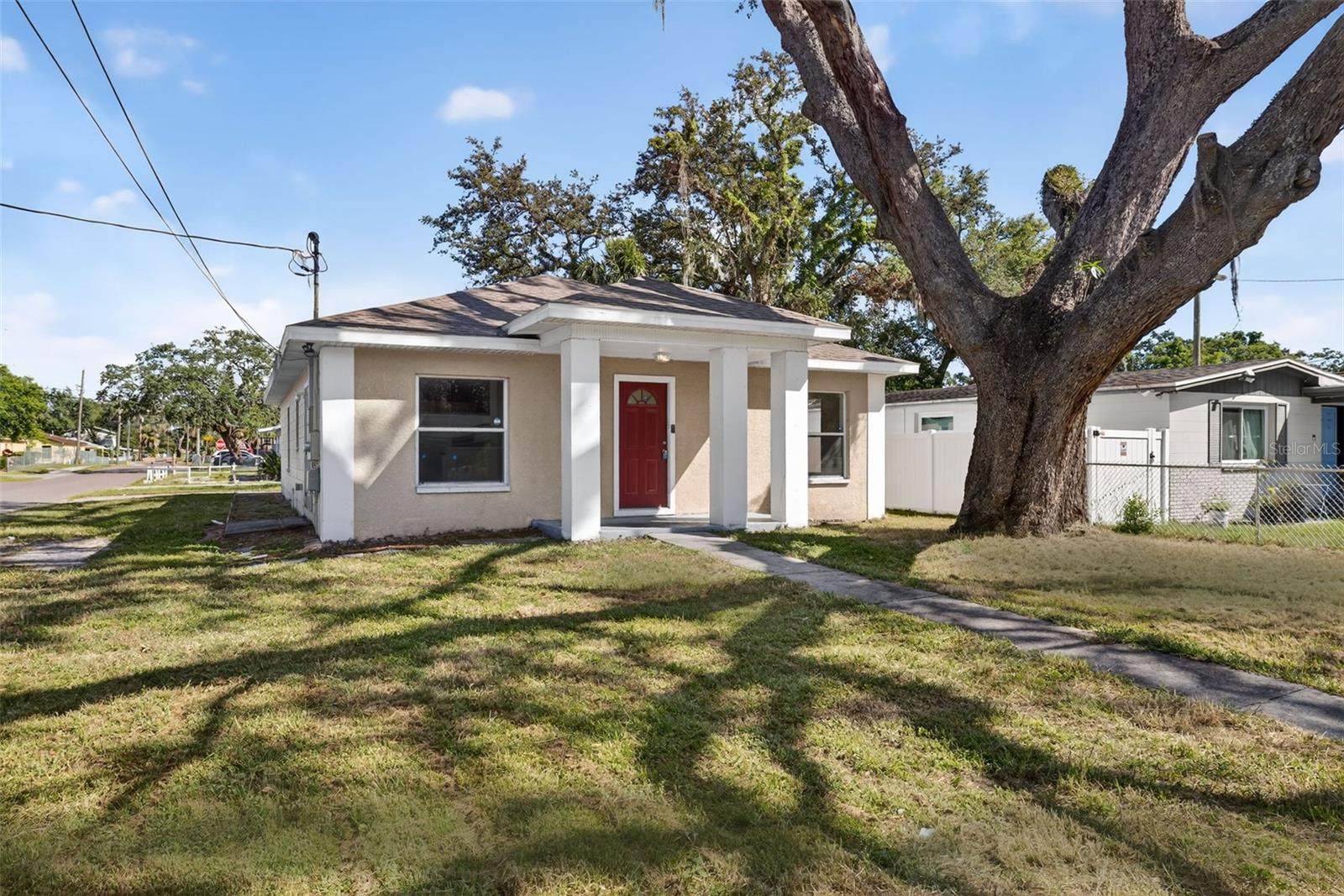 Image 4 of 33 For 2602 Emma Street