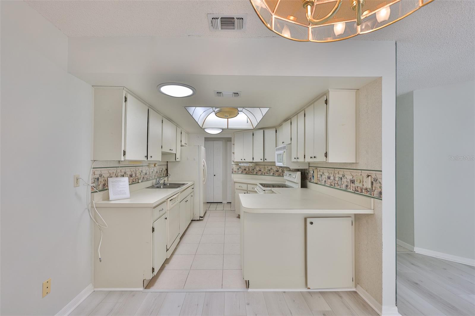 Image 15 of 45 For 2026 Hawkhurst Circle