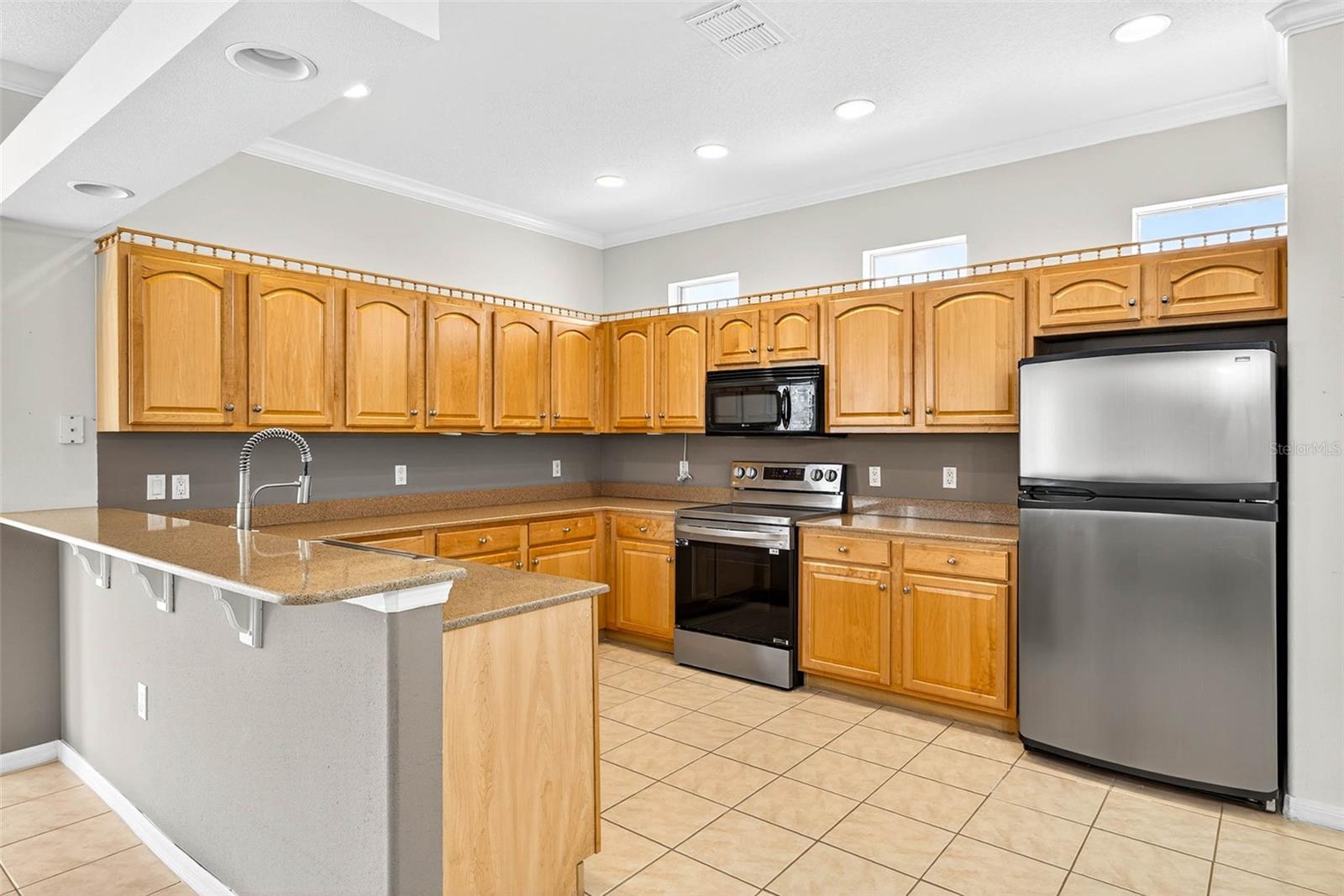 Image 16 of 52 For 8415 Tarocco Court