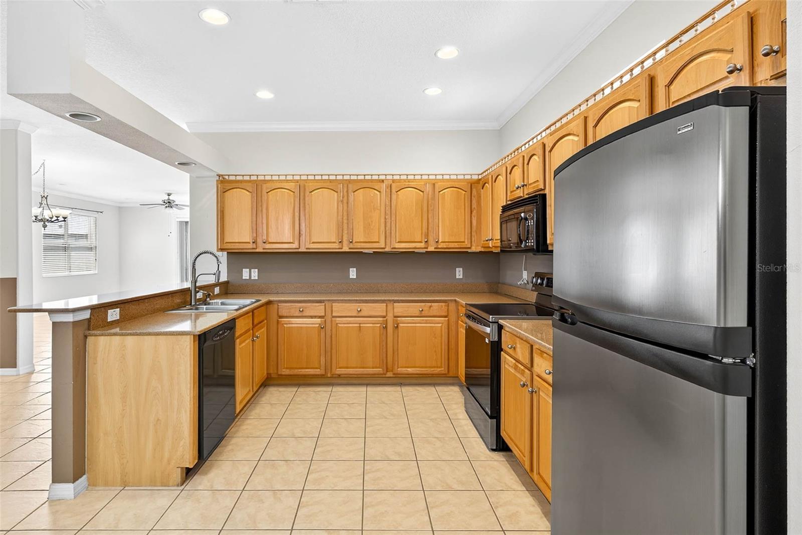 Image 17 of 52 For 8415 Tarocco Court