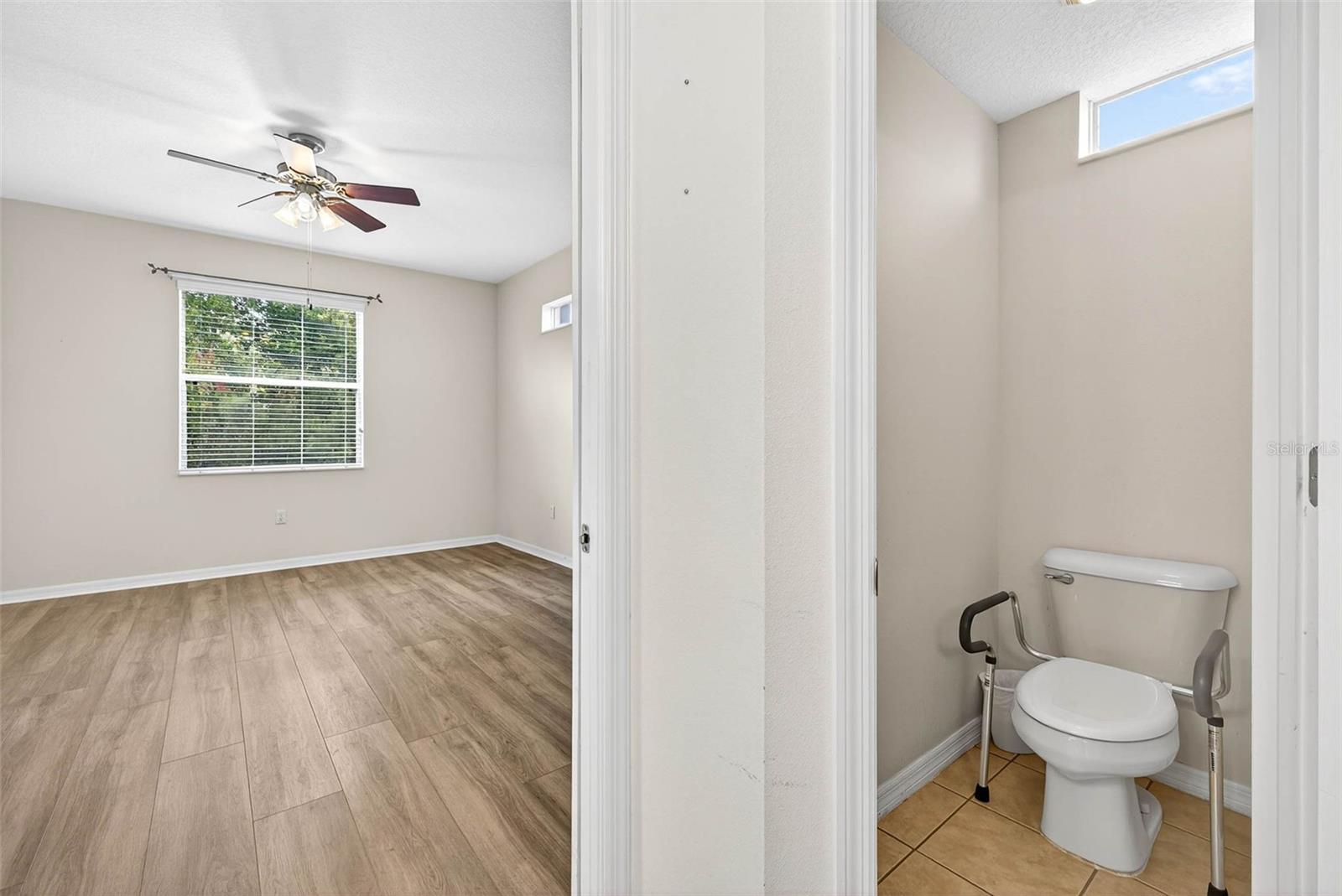 Image 28 of 52 For 8415 Tarocco Court