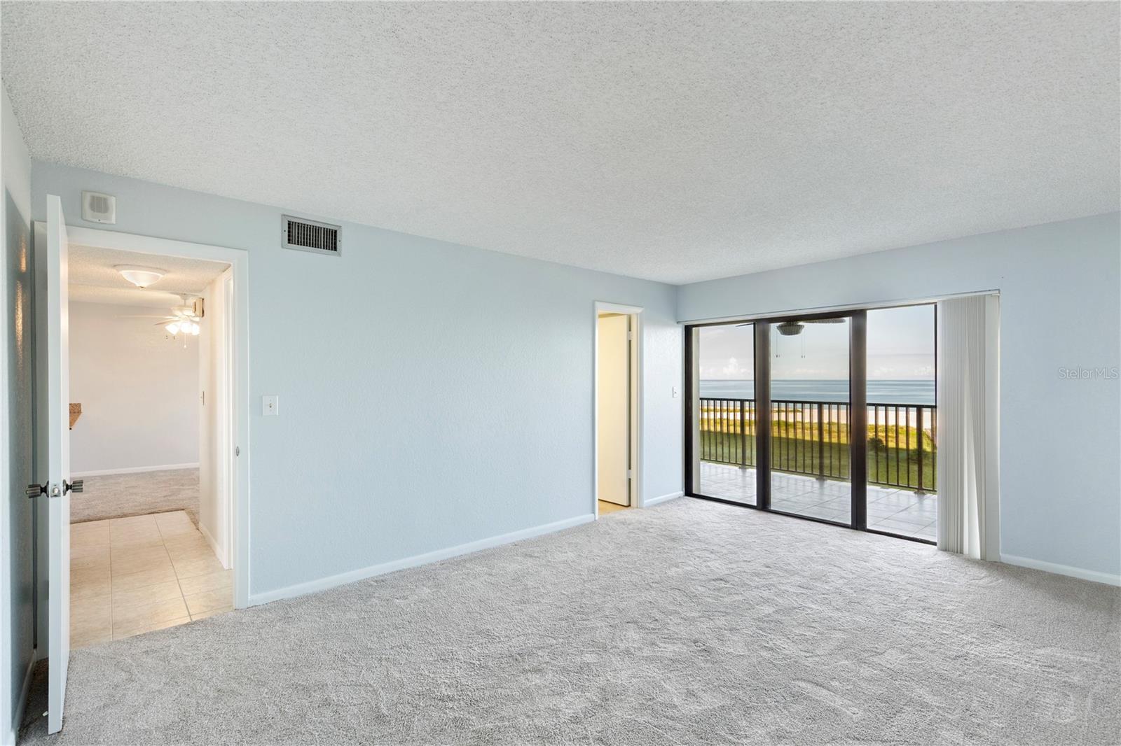 Image 26 of 44 For 1230 Gulf Boulevard 603