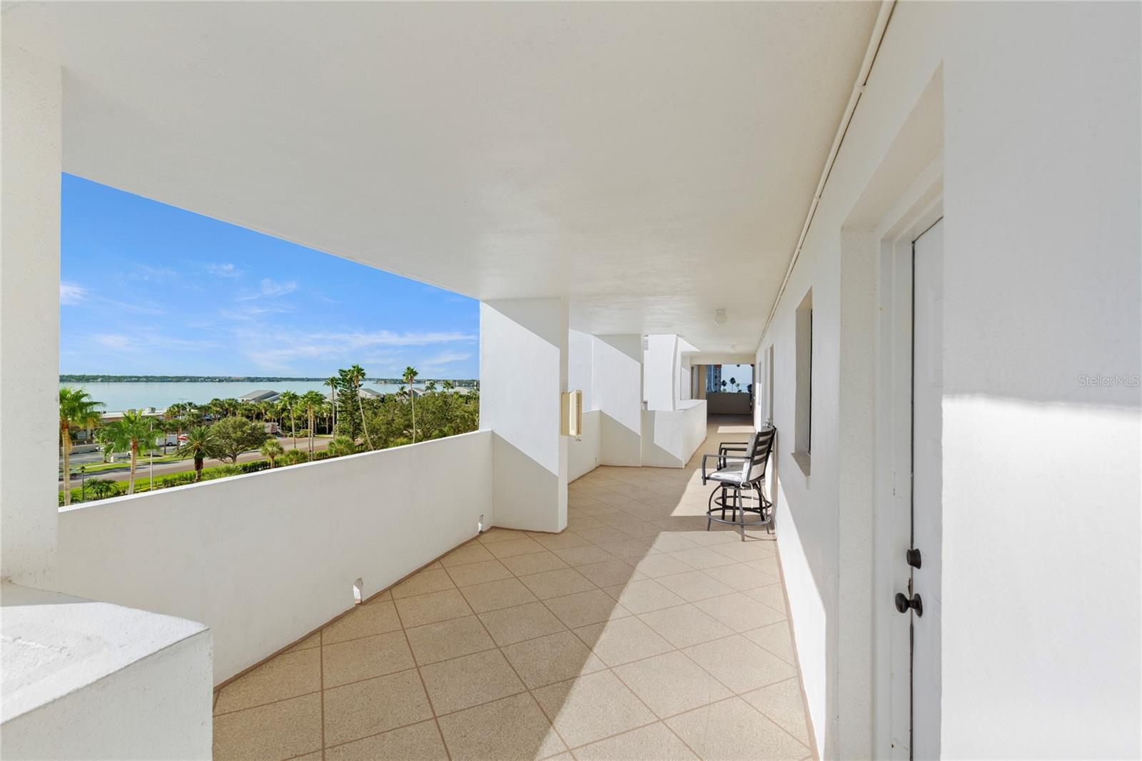 Image 6 of 44 For 1230 Gulf Boulevard 603