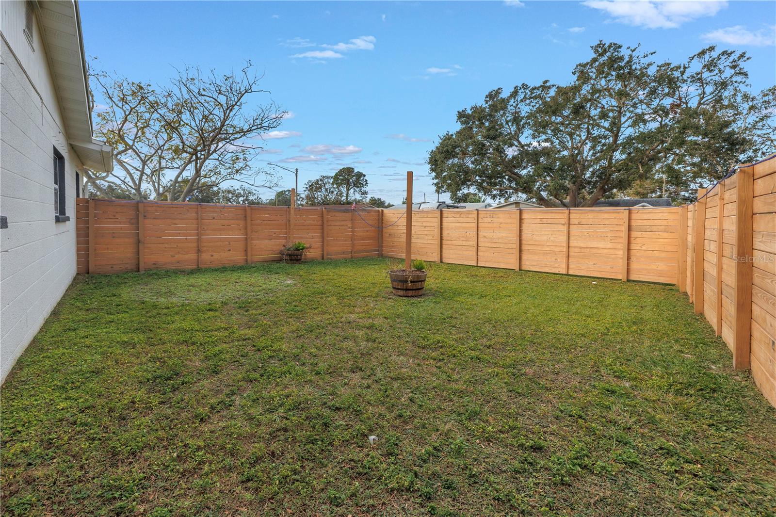 Listing photo id 35 for 8701 56th Street N