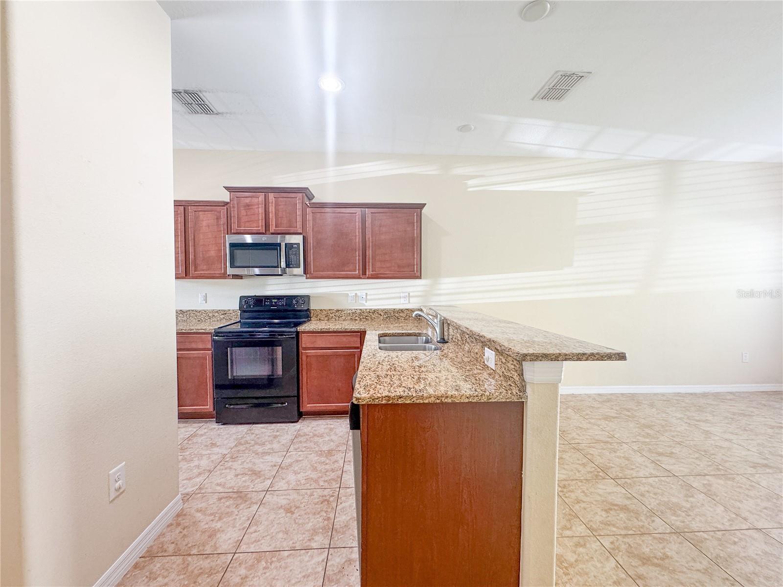 Image 4 of 14 For 8542 Gablebend Way 8542