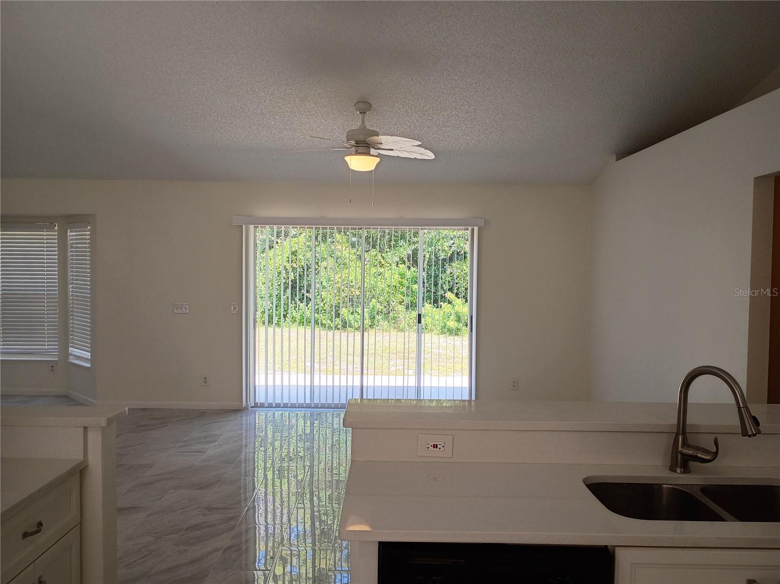 Image 20 of 46 For 1237 Mazarion Place