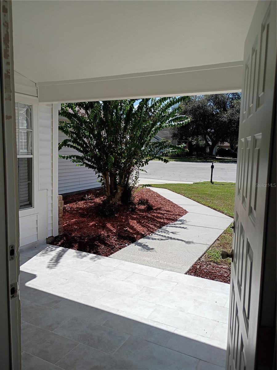 Image 4 of 46 For 1237 Mazarion Place