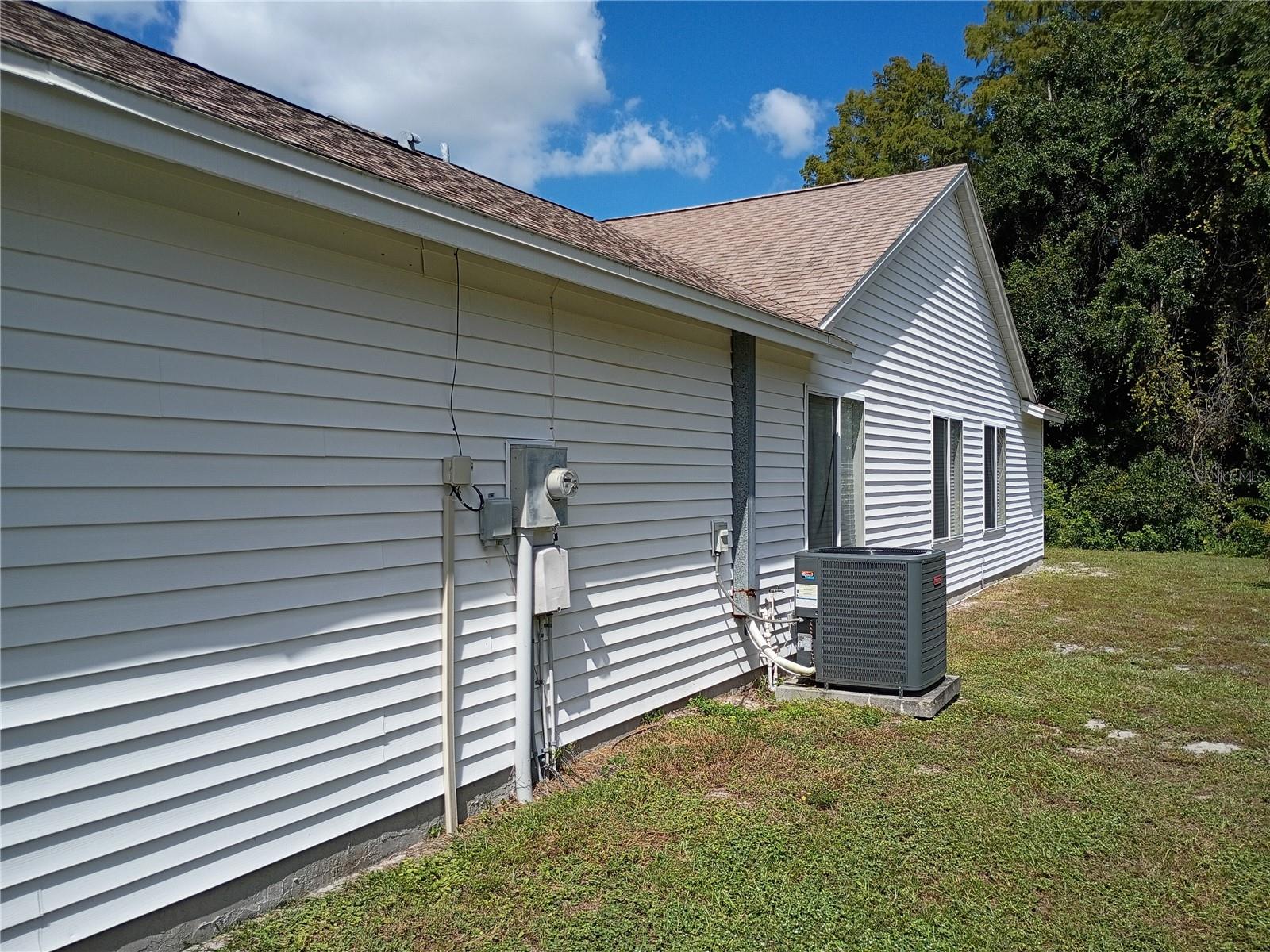 Image 7 of 46 For 1237 Mazarion Place