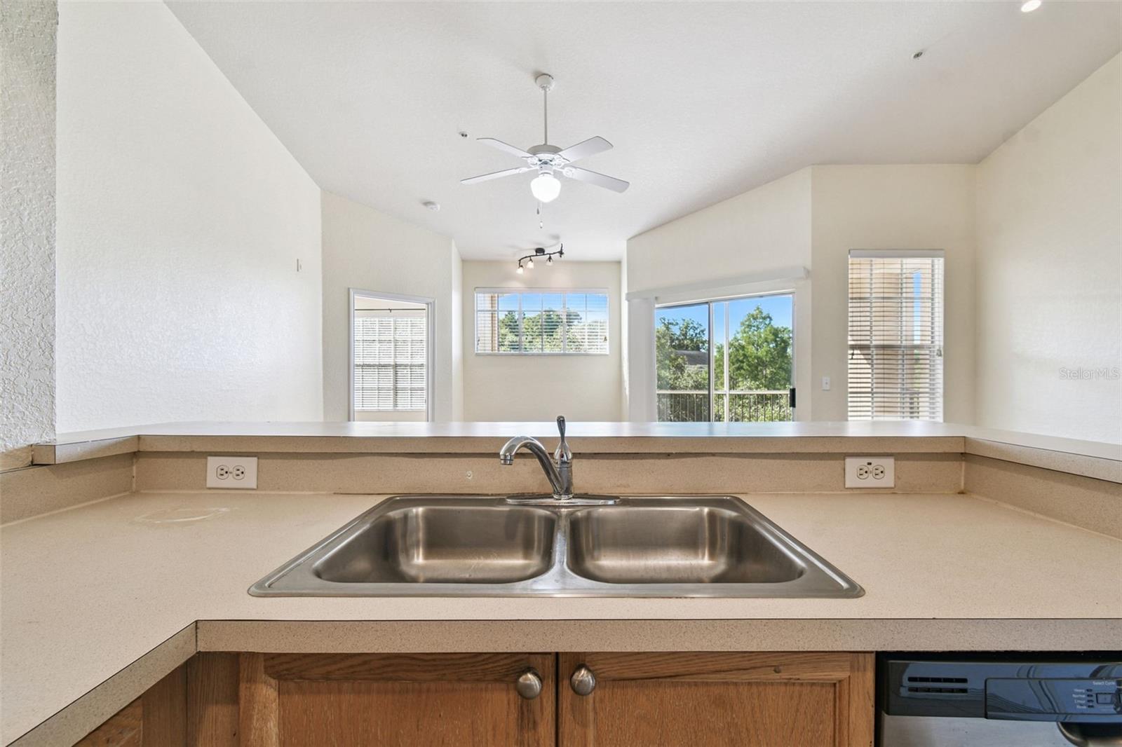 Image 27 of 98 For 5125 Palm Springs Boulevard 8303