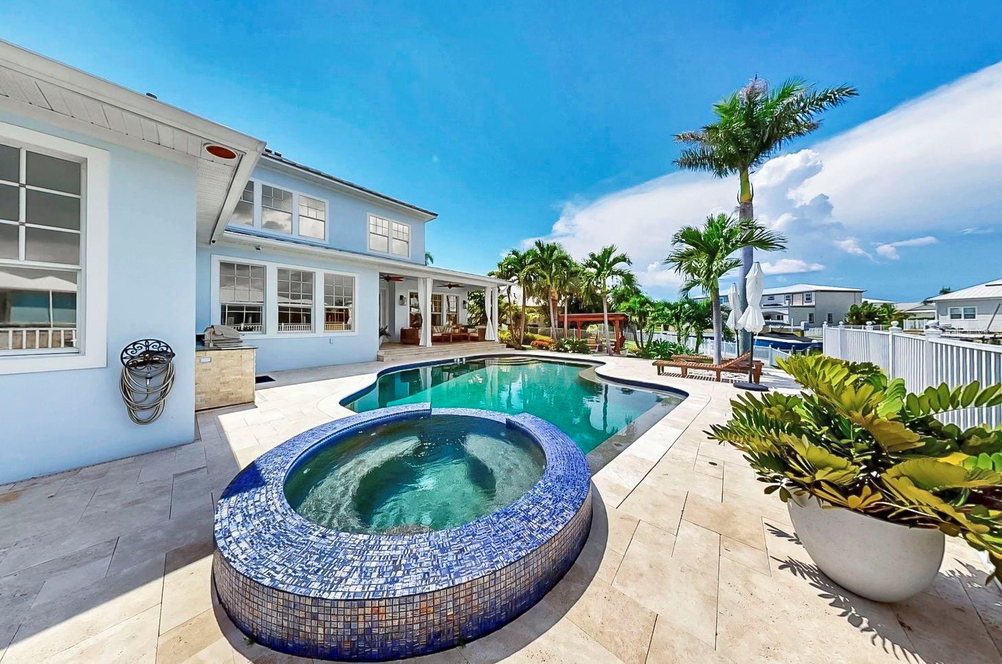 Image 15 of 78 For 627 Mirabay Boulevard