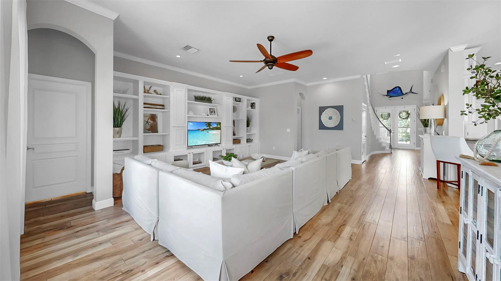 Image 31 of 78 For 627 Mirabay Boulevard