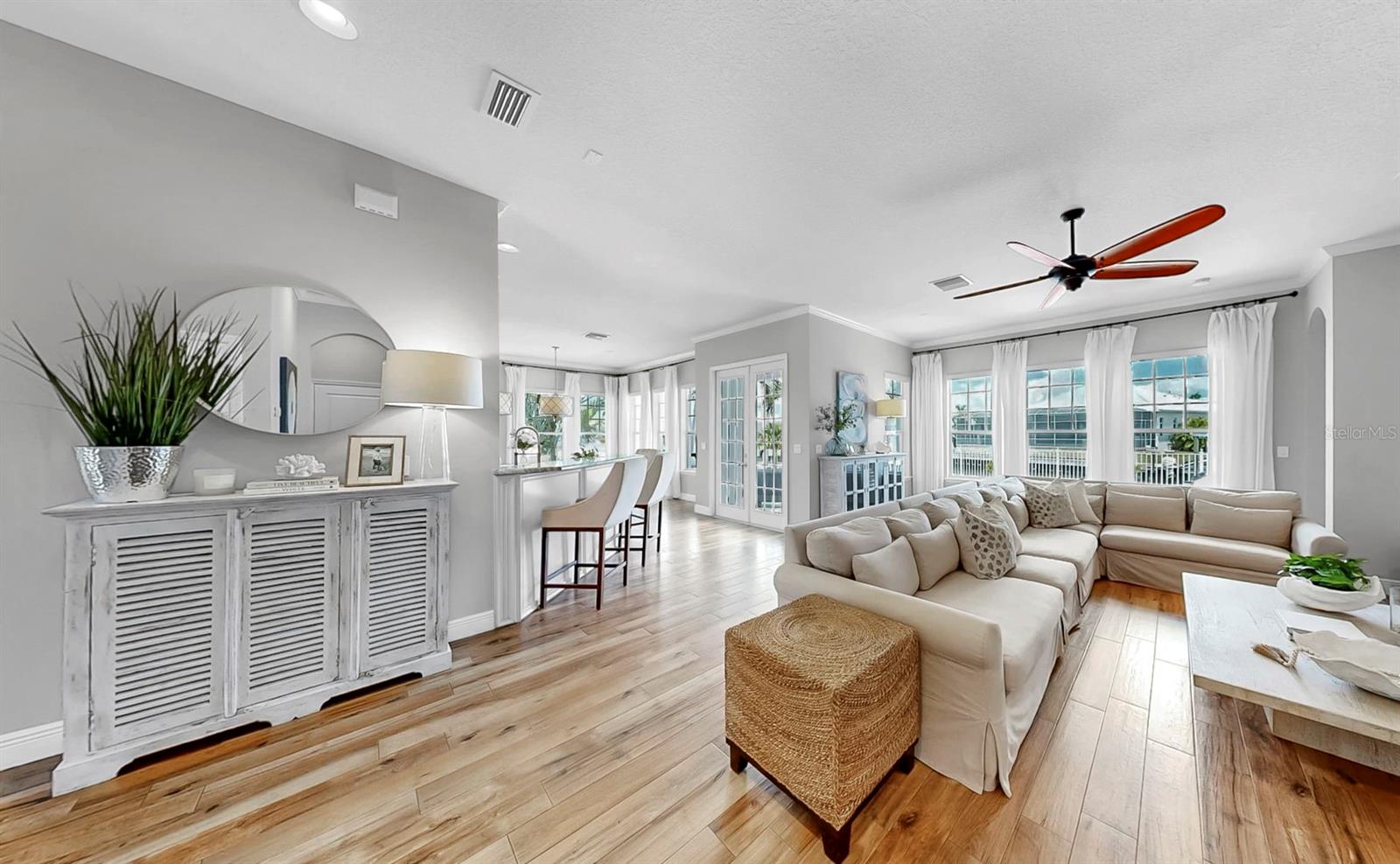 Image 32 of 78 For 627 Mirabay Boulevard