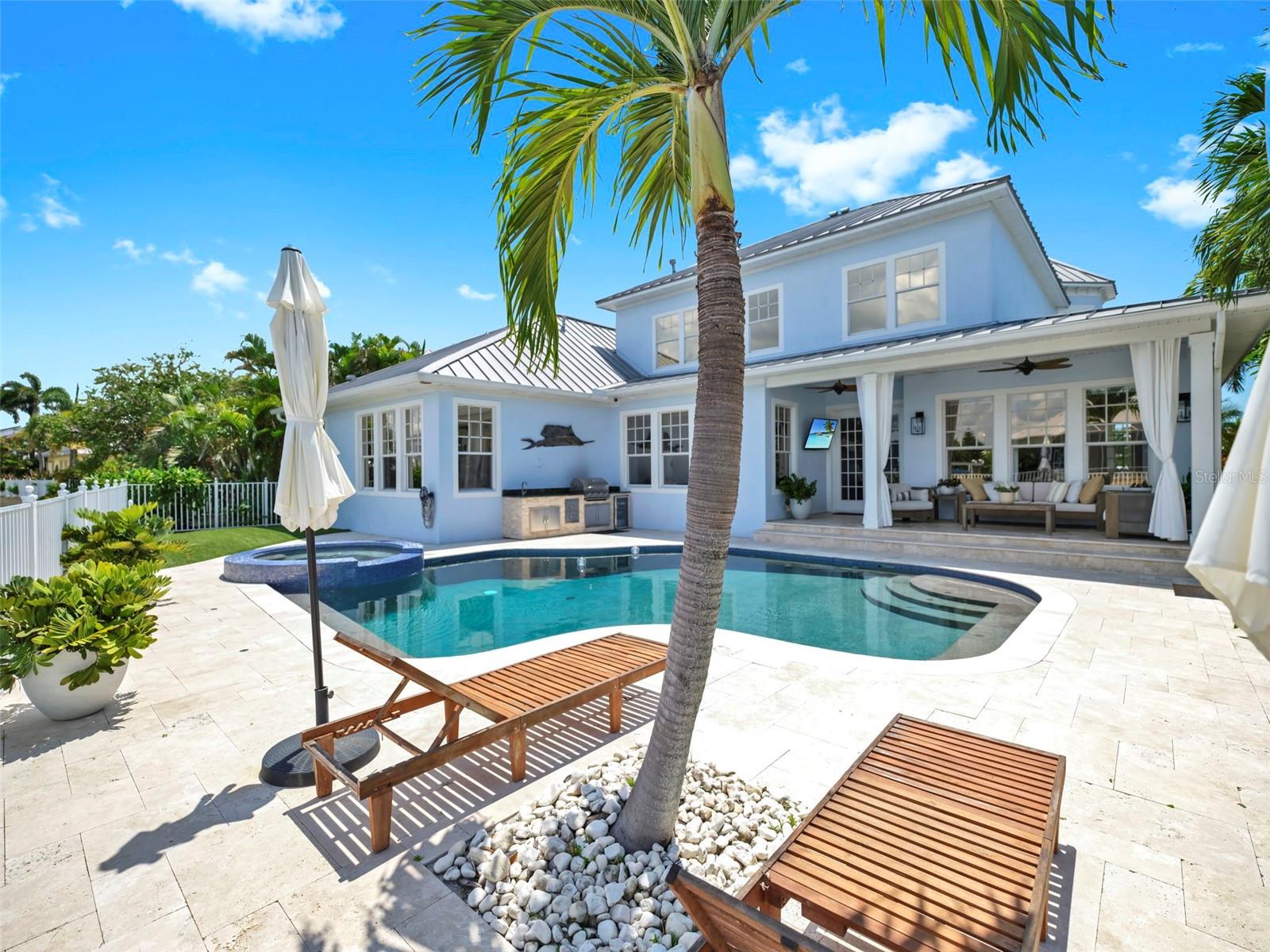 Image 9 of 78 For 627 Mirabay Boulevard