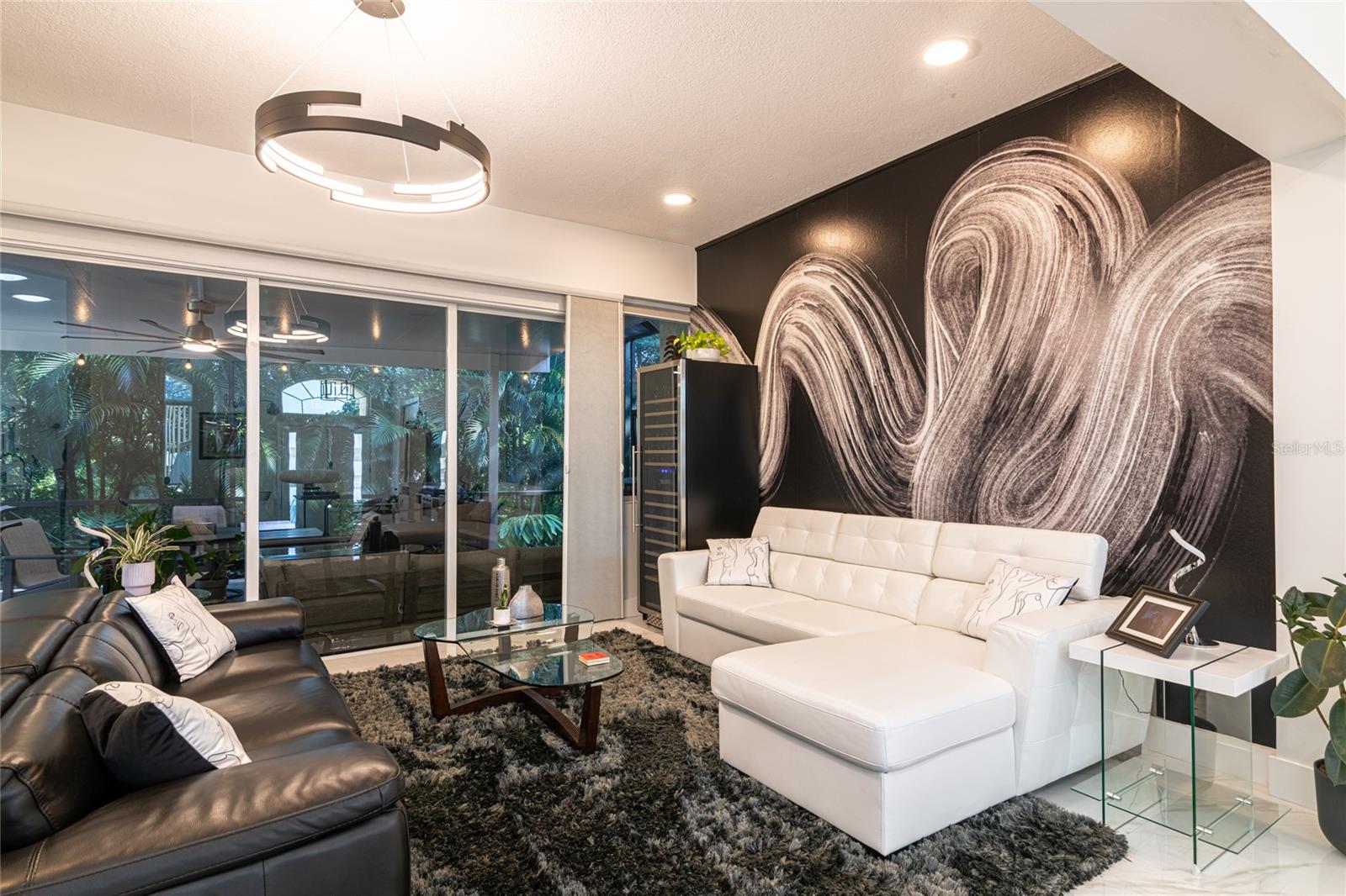 Listing photo id 10 for 6932 Cozumel Court