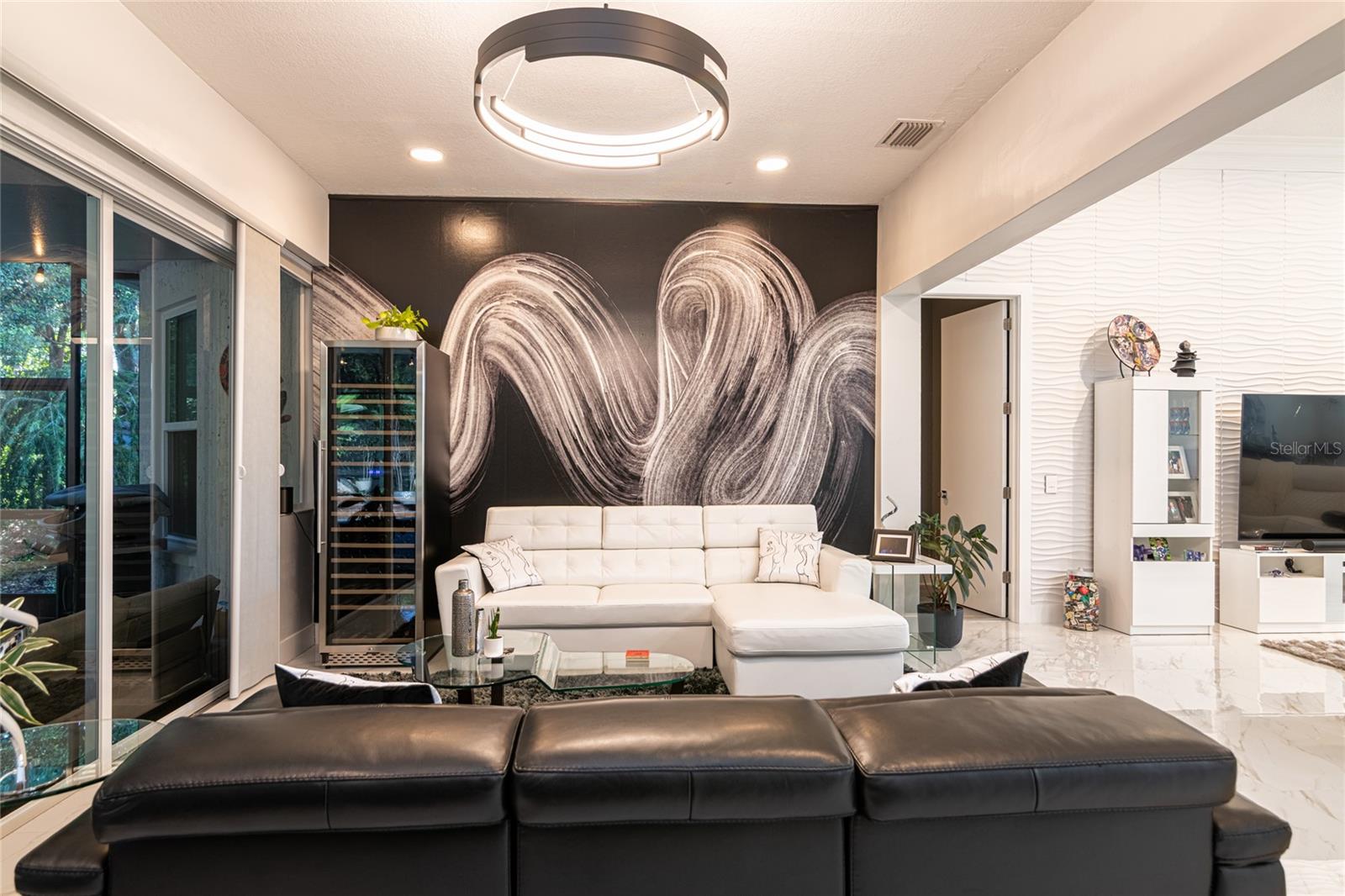 Listing photo id 11 for 6932 Cozumel Court