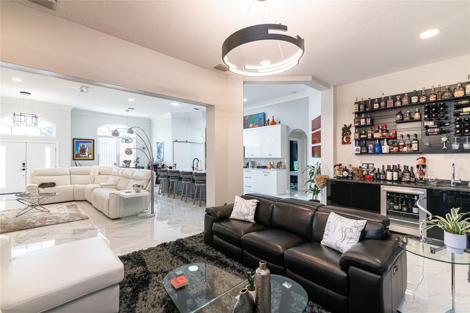 Listing photo id 13 for 6932 Cozumel Court