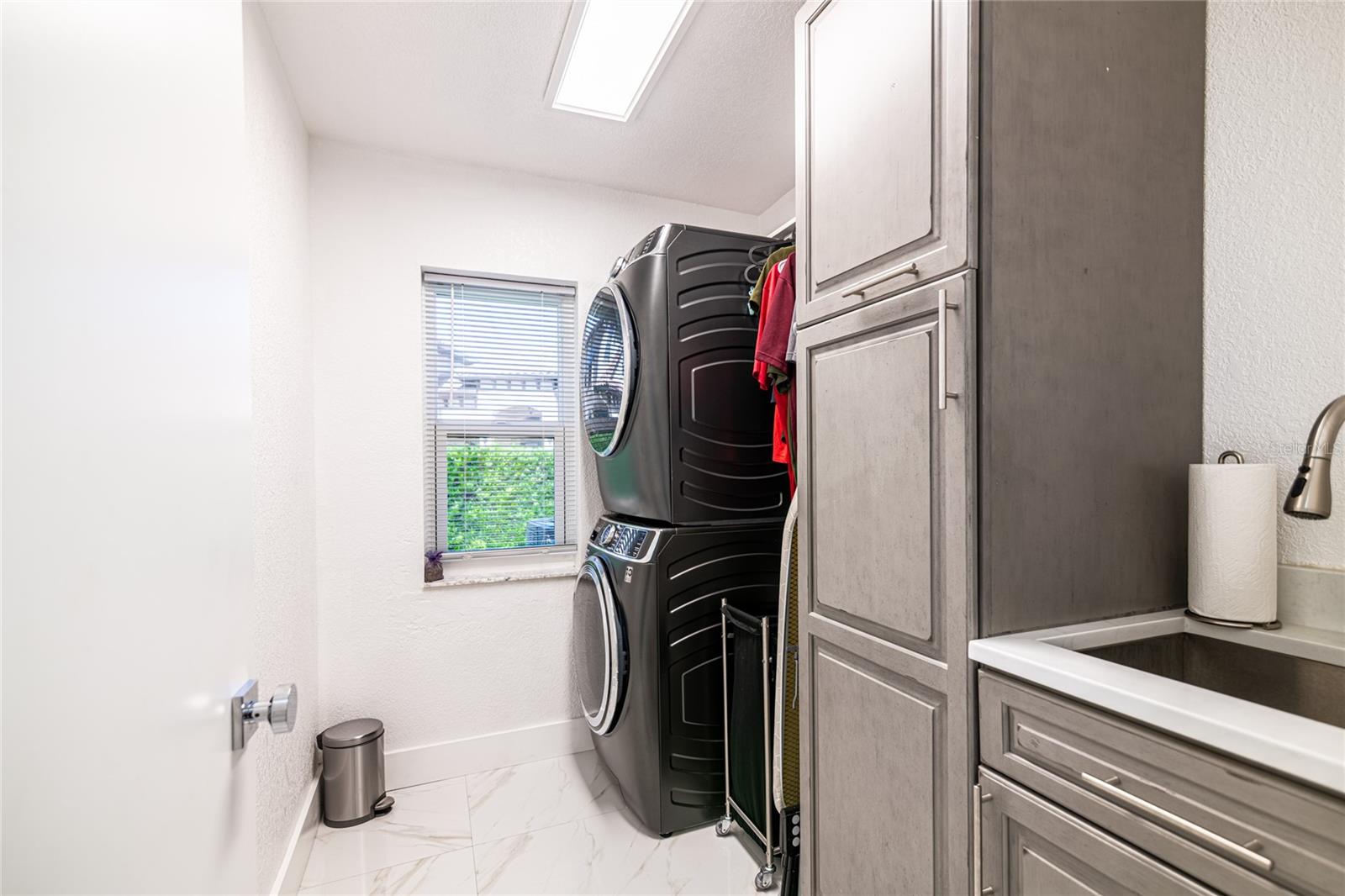 Listing photo id 28 for 6932 Cozumel Court
