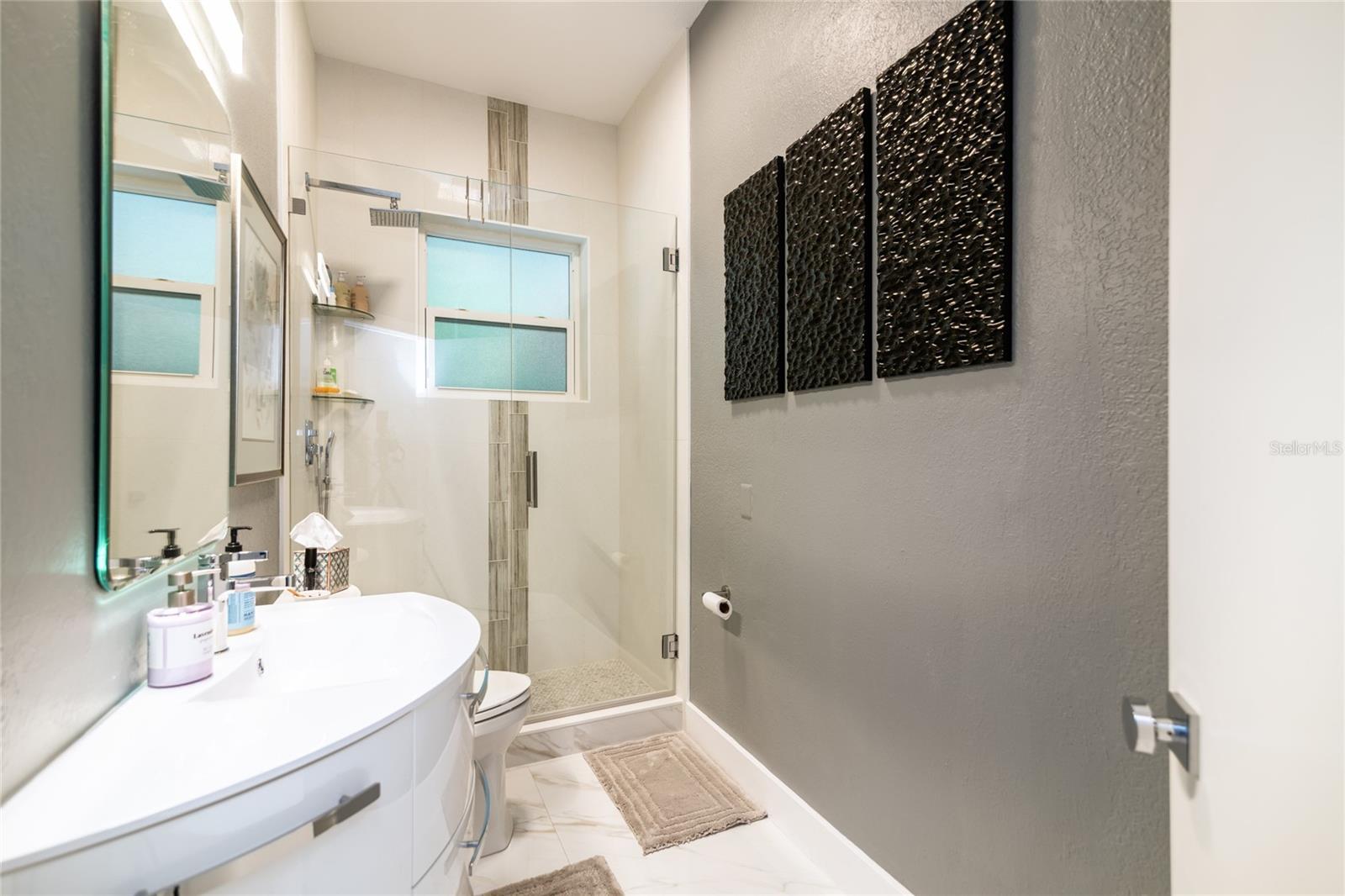 Listing photo id 42 for 6932 Cozumel Court