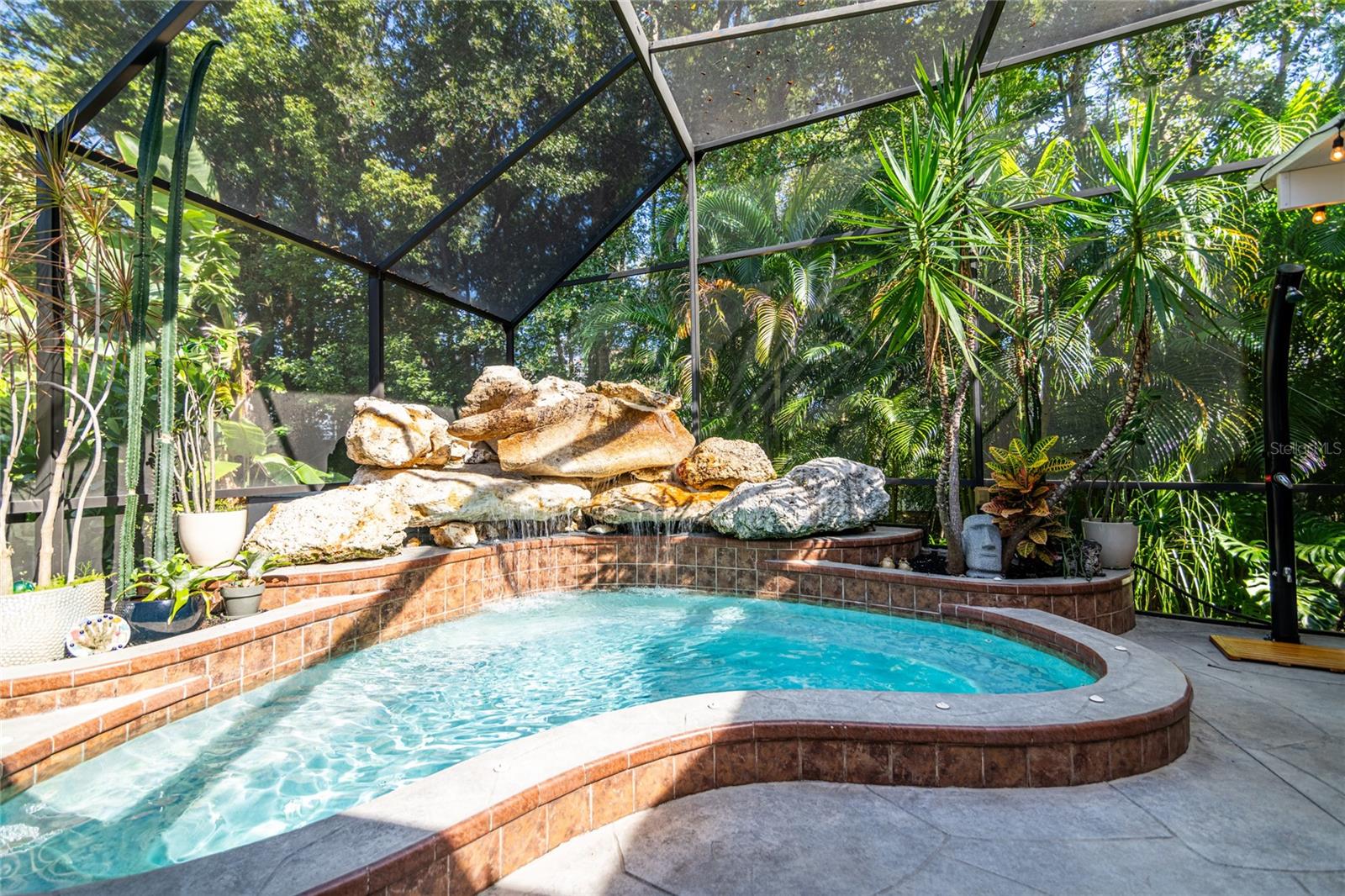 Listing photo id 49 for 6932 Cozumel Court